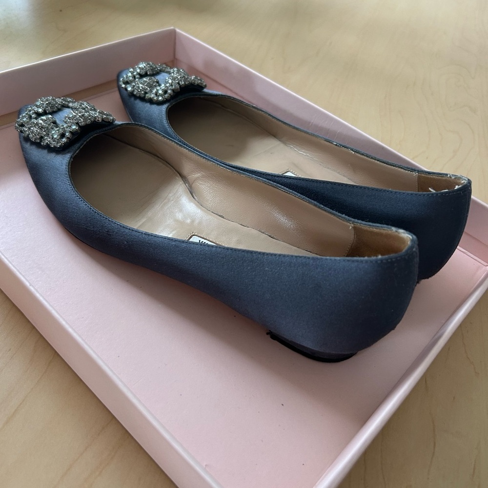 Manolo Blahnik Hangisi flats